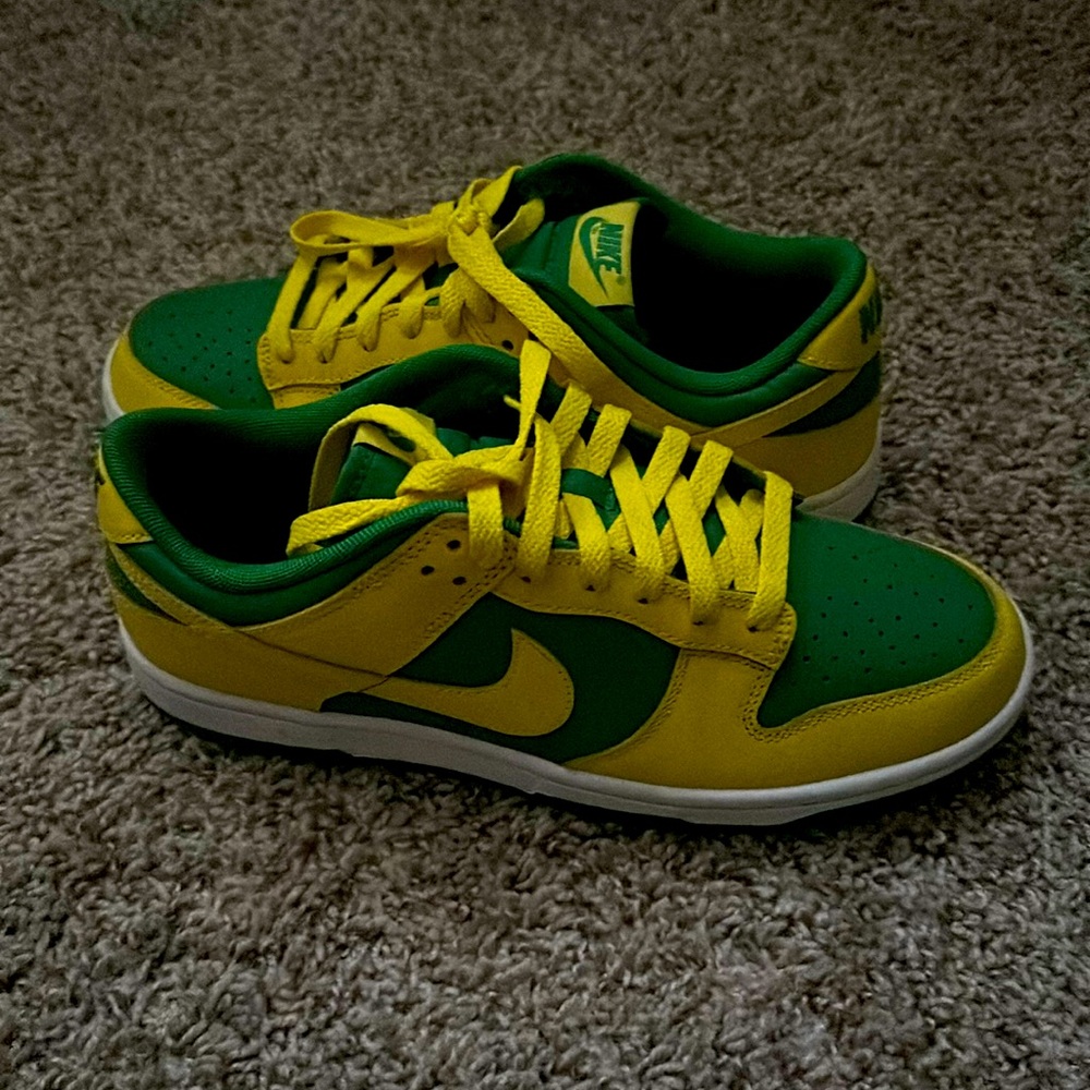 need gone! brazilian dunks (yellow & green). worn once!!